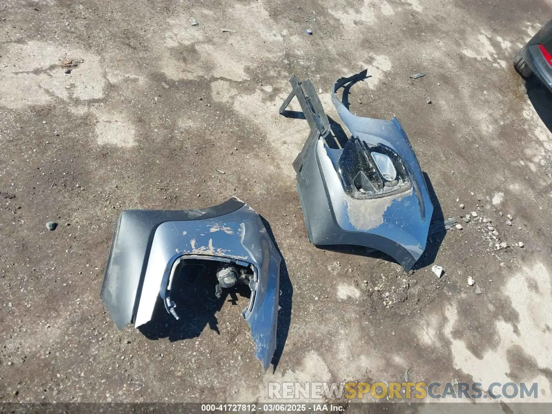 12 Photograph of a damaged car KNDPMCAC3N7996924 KIA SPORTAGE 2022
