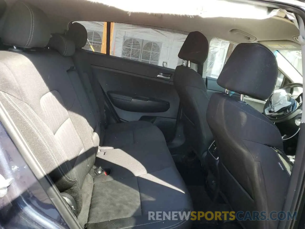 10 Photograph of a damaged car KNDPMCAC4N7991456 KIA SPORTAGE 2022