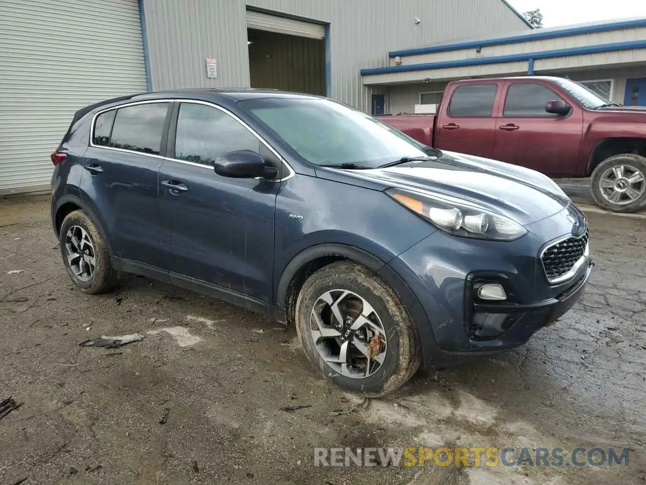4 Photograph of a damaged car KNDPMCAC5N7026086 KIA SPORTAGE 2022