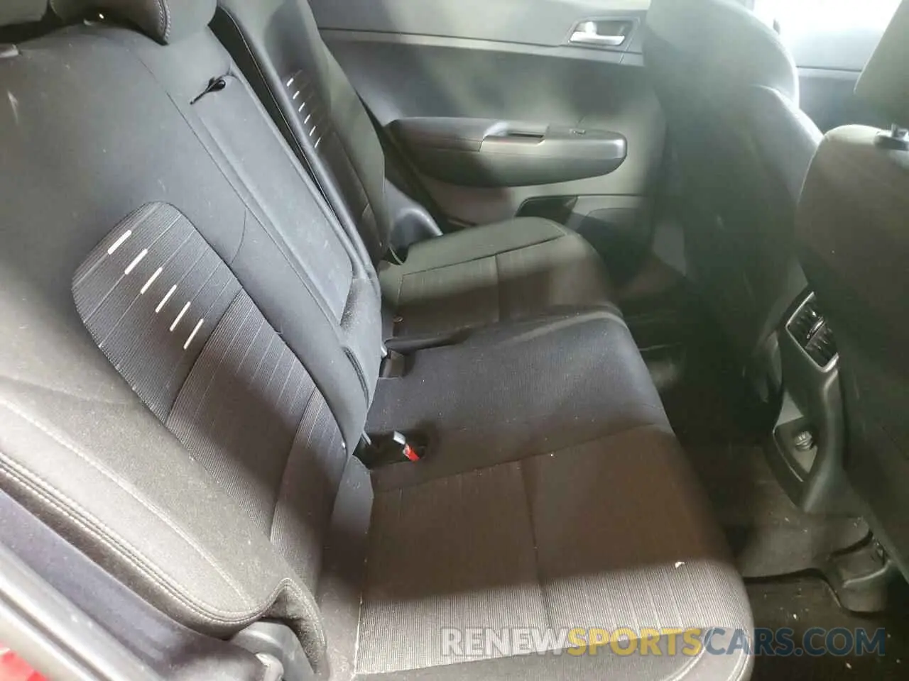 11 Photograph of a damaged car KNDPMCAC5N7959325 KIA SPORTAGE 2022