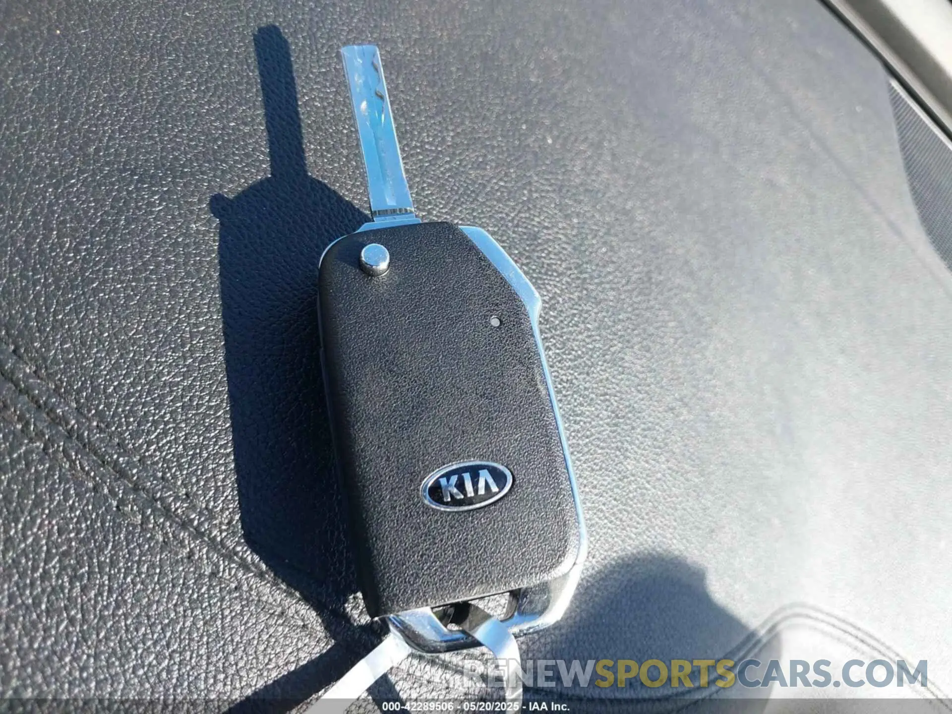 11 Photograph of a damaged car KNDPMCAC6N7005604 KIA SPORTAGE 2022