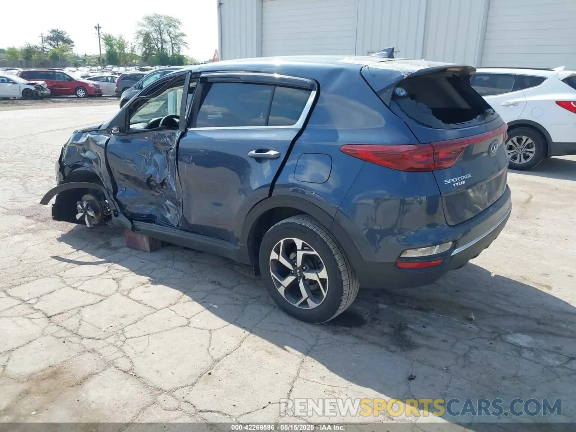 3 Photograph of a damaged car KNDPMCAC6N7018689 KIA SPORTAGE 2022