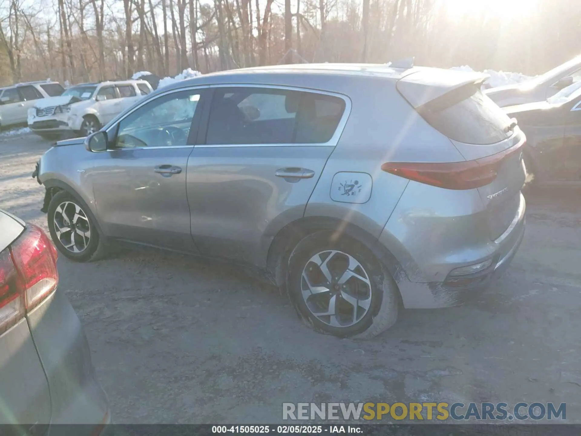 14 Photograph of a damaged car KNDPMCAC6N7968700 KIA SPORTAGE 2022