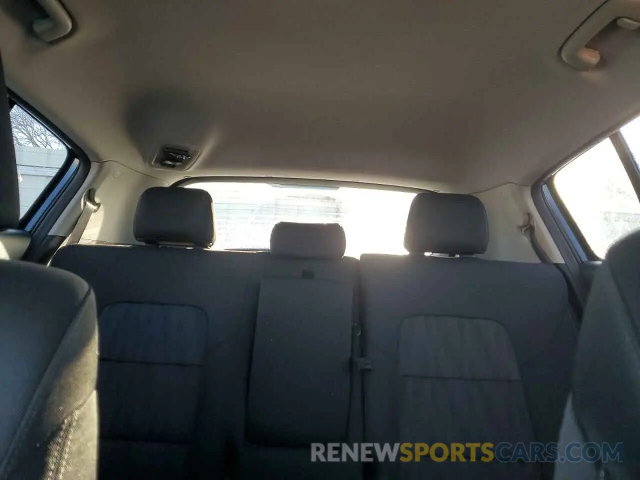 10 Photograph of a damaged car KNDPMCAC6N7973427 KIA SPORTAGE 2022