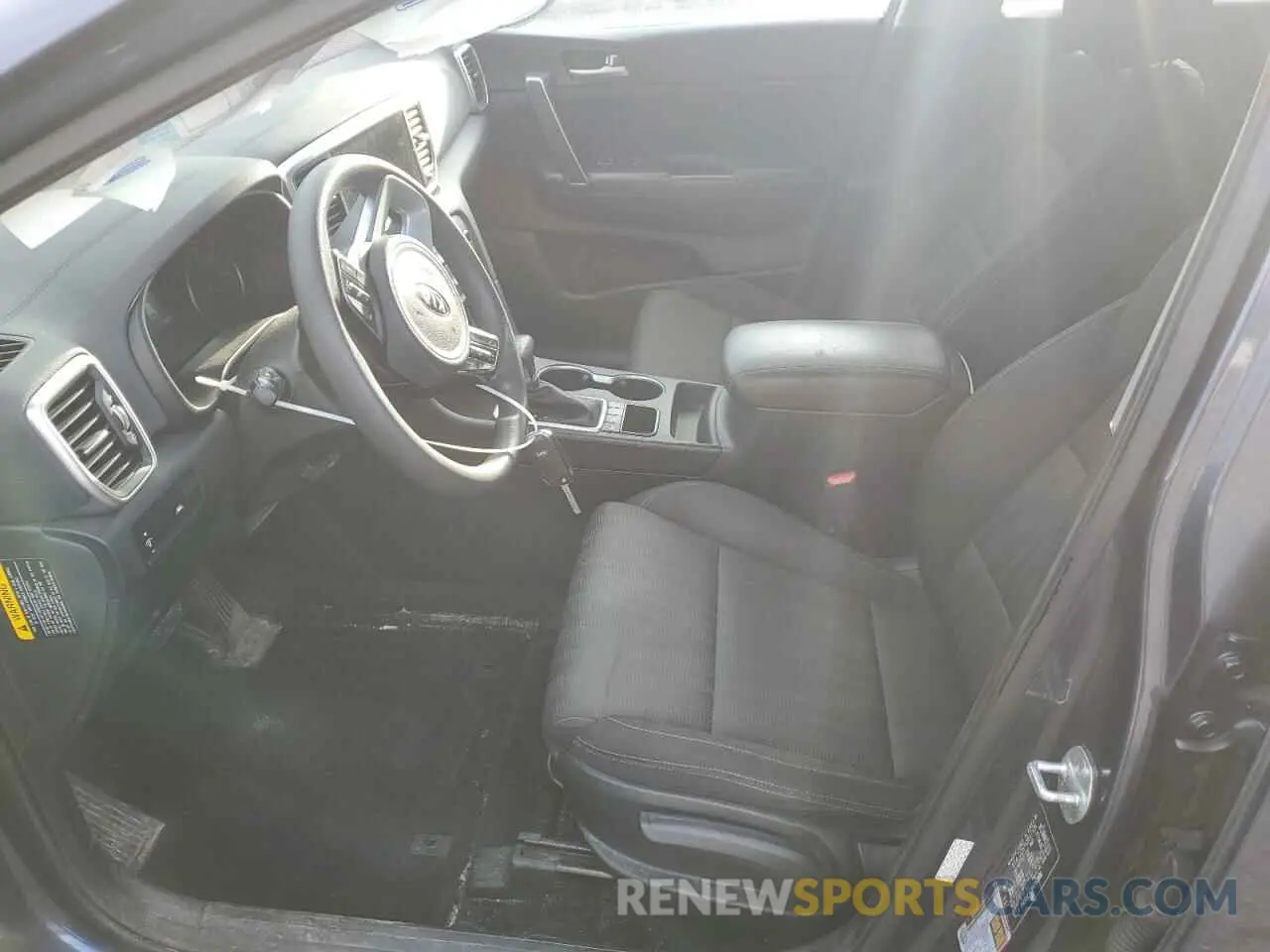 7 Photograph of a damaged car KNDPMCAC6N7982886 KIA SPORTAGE 2022