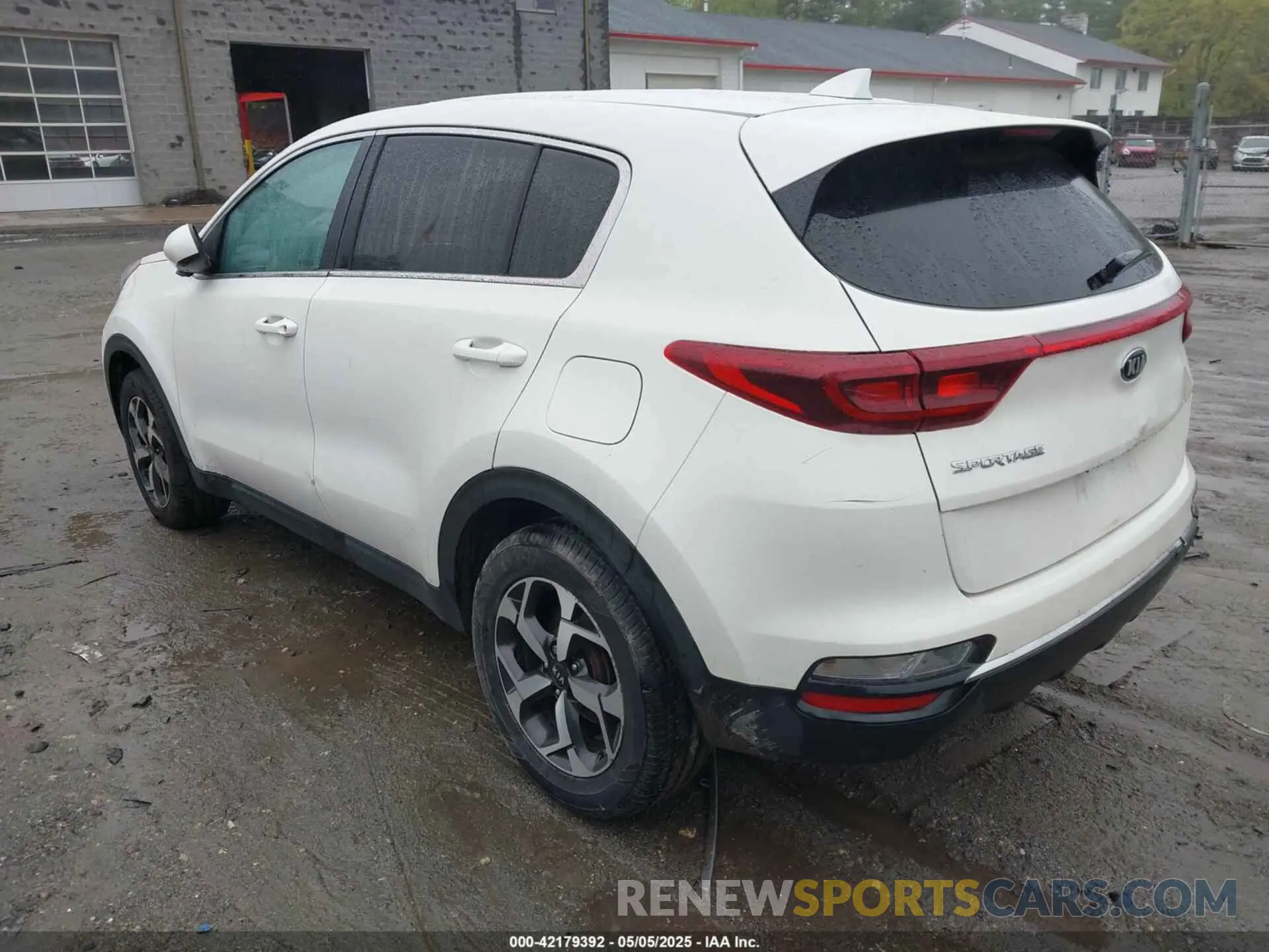 3 Photograph of a damaged car KNDPMCAC7N7008656 KIA SPORTAGE 2022
