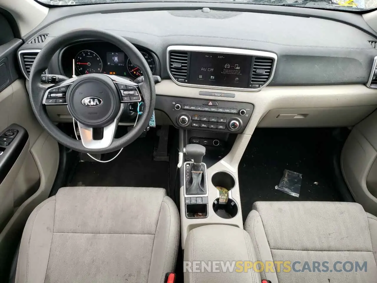 8 Photograph of a damaged car KNDPMCAC7N7949797 KIA SPORTAGE 2022