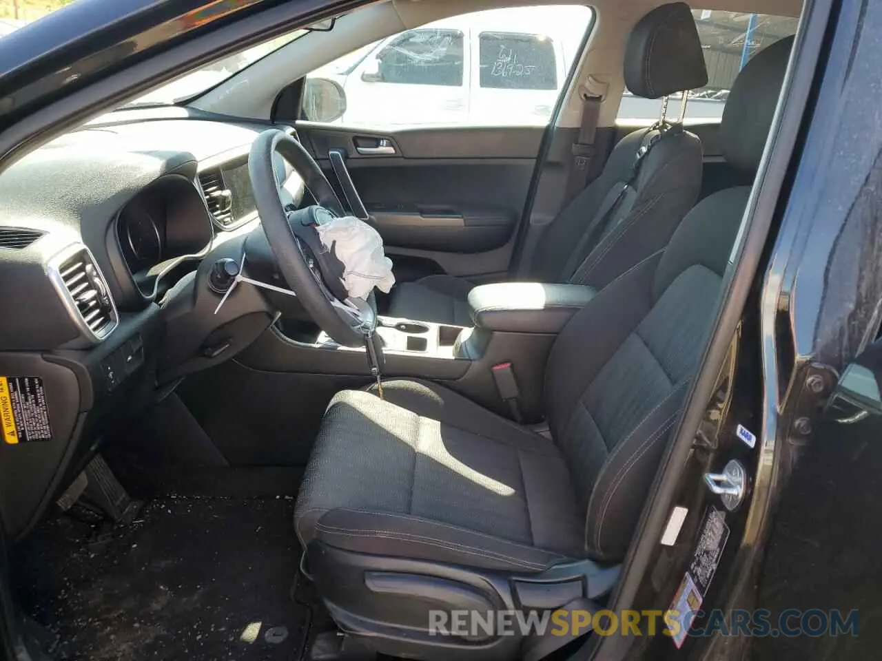 7 Photograph of a damaged car KNDPMCAC7N7964221 KIA SPORTAGE 2022