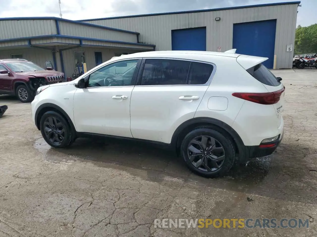 2 Photograph of a damaged car KNDPMCAC7N7978152 KIA SPORTAGE 2022