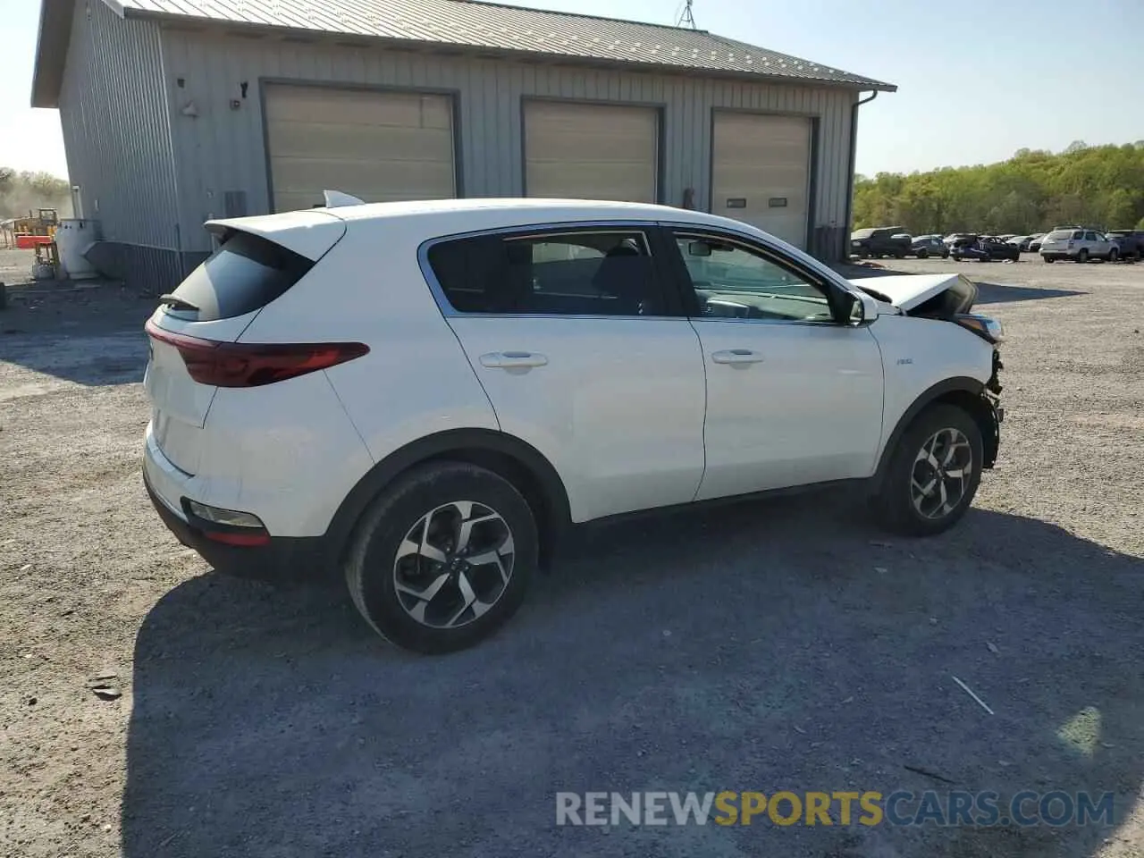 3 Photograph of a damaged car KNDPMCAC7N7986154 KIA SPORTAGE 2022