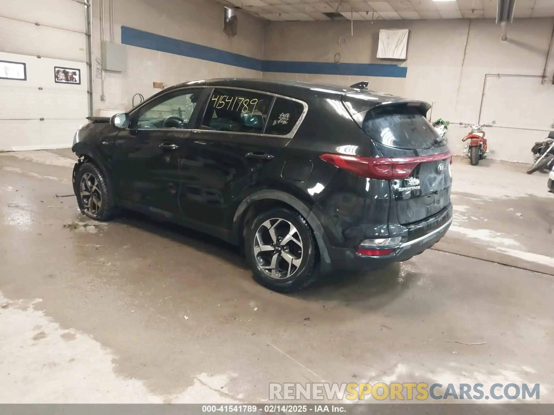 3 Photograph of a damaged car KNDPMCAC7N7999941 KIA SPORTAGE 2022