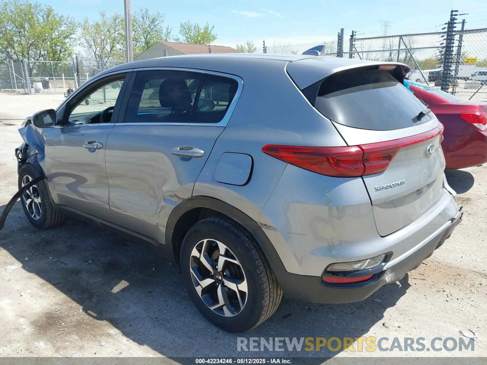3 Photograph of a damaged car KNDPMCAC8N7000646 KIA SPORTAGE 2022