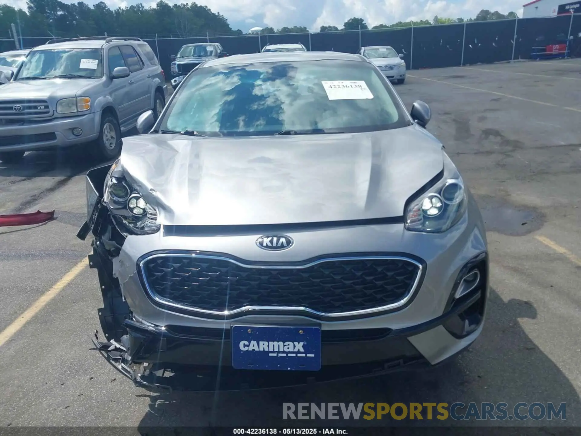 12 Photograph of a damaged car KNDPMCAC8N7014224 KIA SPORTAGE 2022