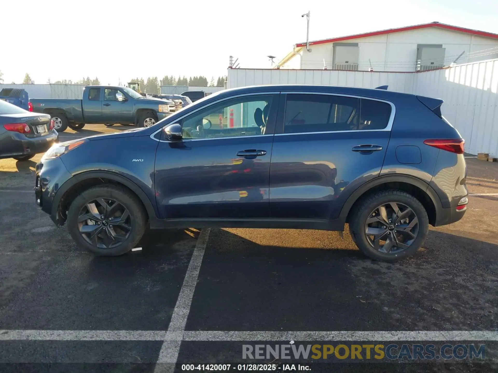 14 Photograph of a damaged car KNDPMCAC8N7021819 KIA SPORTAGE 2022