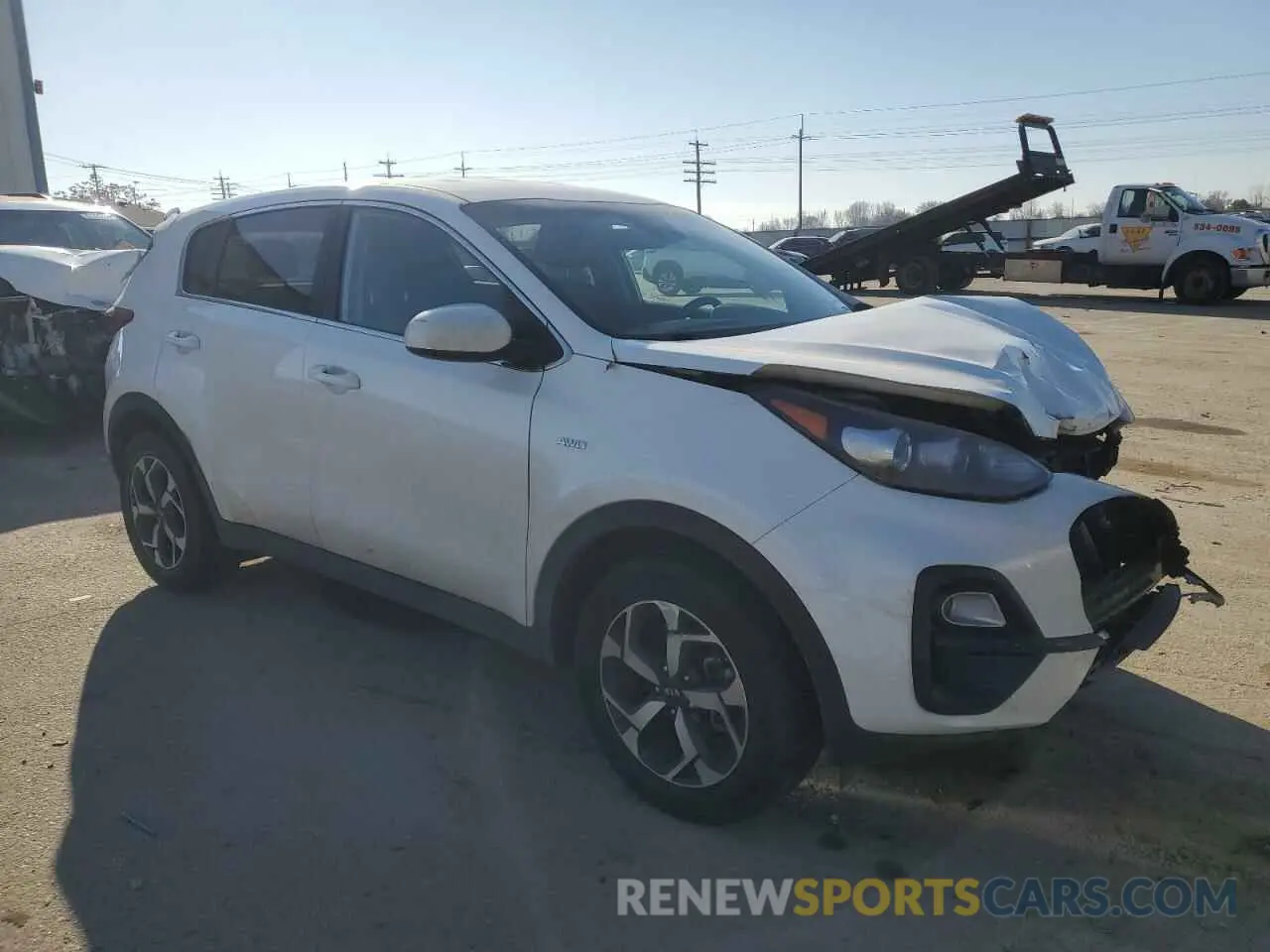 4 Photograph of a damaged car KNDPMCAC8N7023991 KIA SPORTAGE 2022