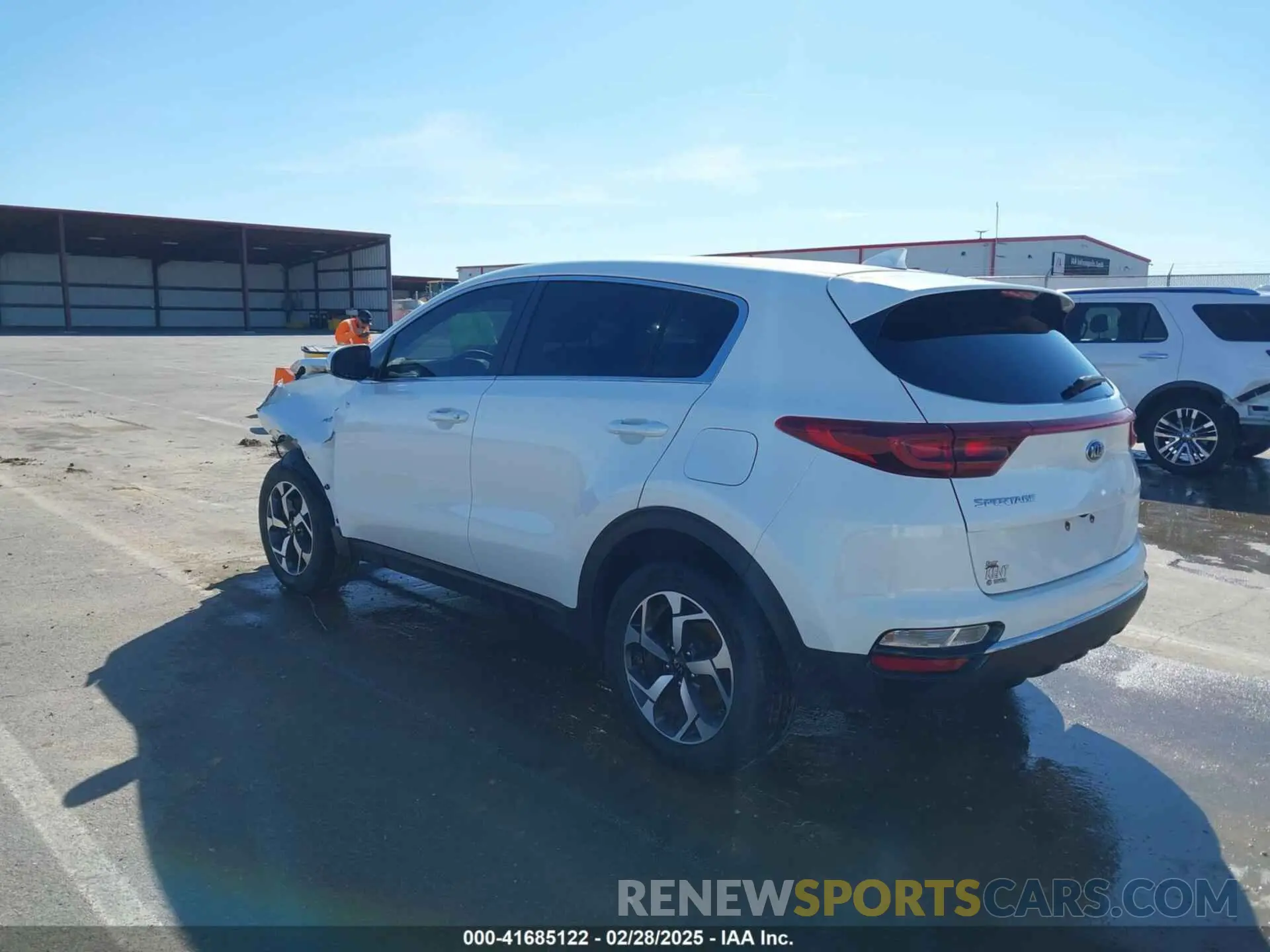 3 Photograph of a damaged car KNDPMCAC8N7957004 KIA SPORTAGE 2022