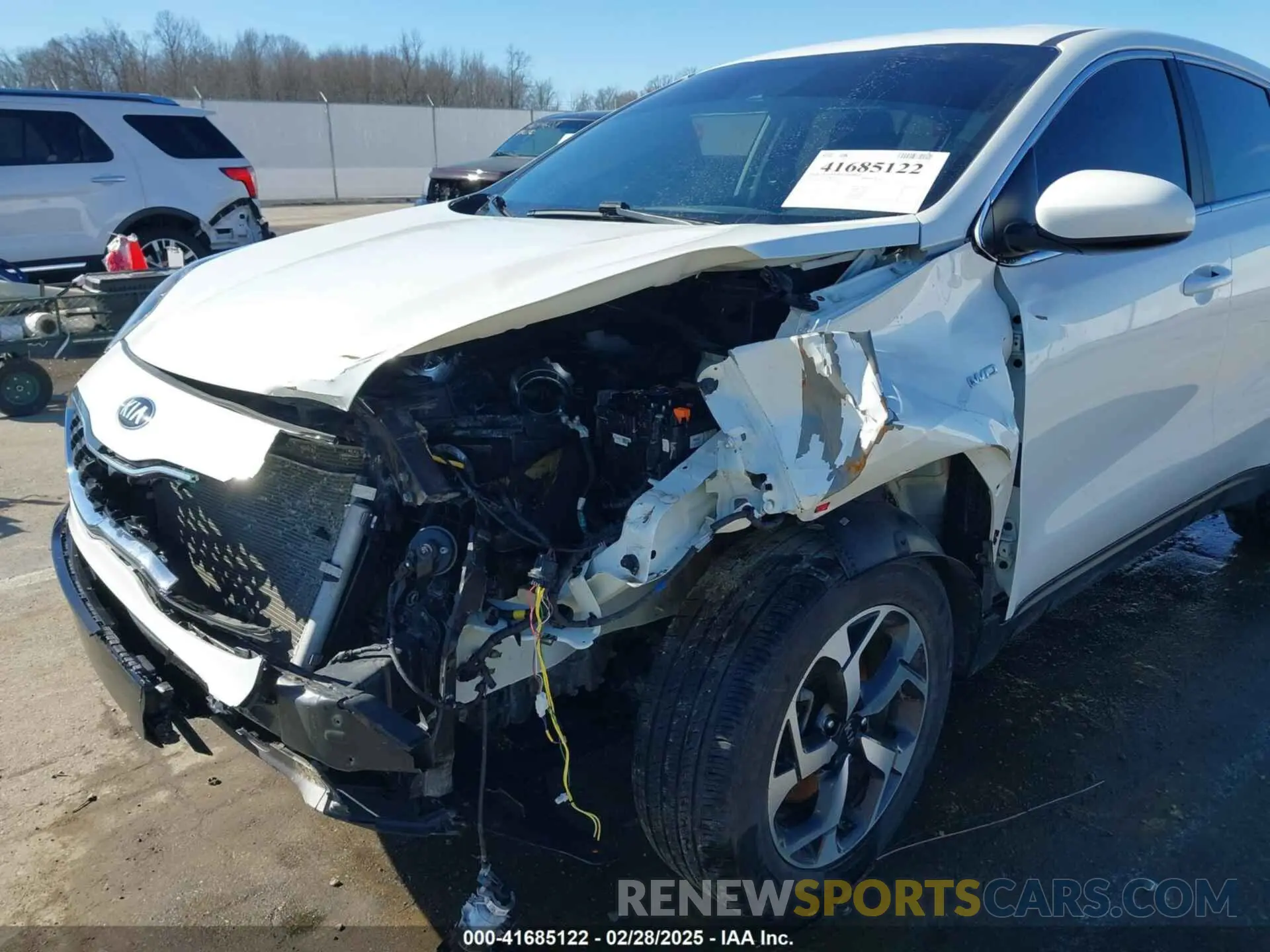 6 Photograph of a damaged car KNDPMCAC8N7957004 KIA SPORTAGE 2022