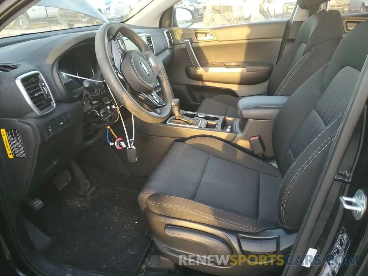 7 Photograph of a damaged car KNDPMCAC8N7993274 KIA SPORTAGE 2022