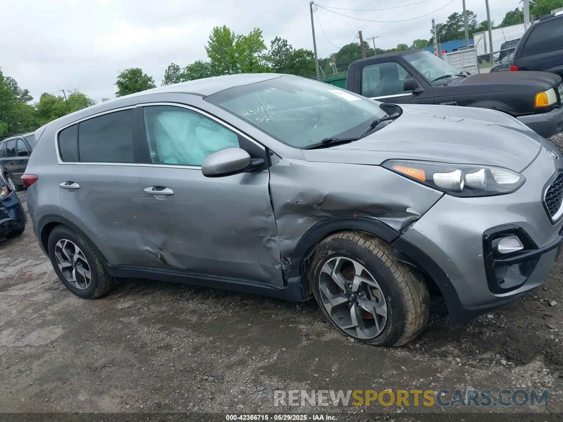 13 Photograph of a damaged car KNDPMCAC9N7017360 KIA SPORTAGE 2022