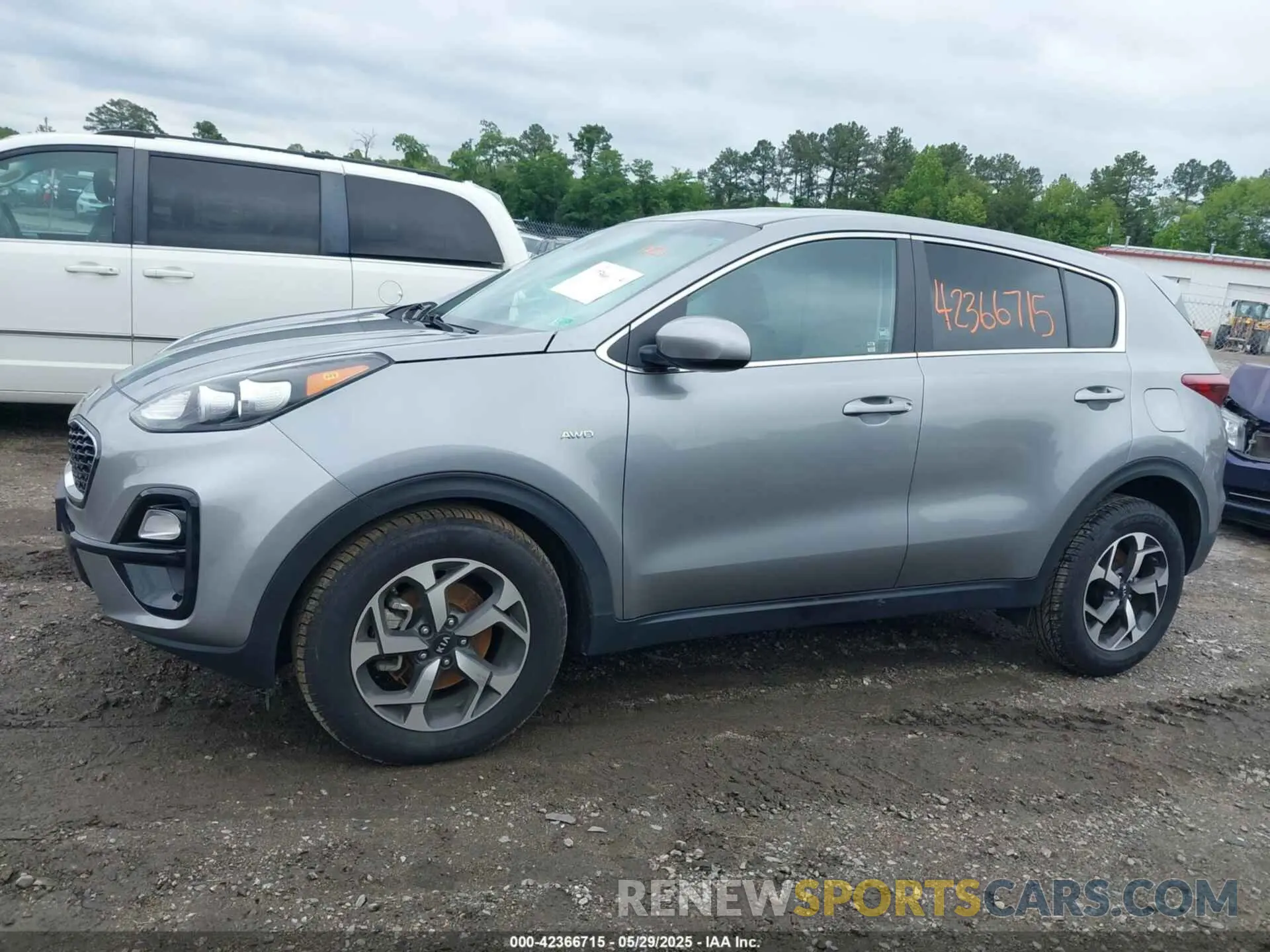 14 Photograph of a damaged car KNDPMCAC9N7017360 KIA SPORTAGE 2022