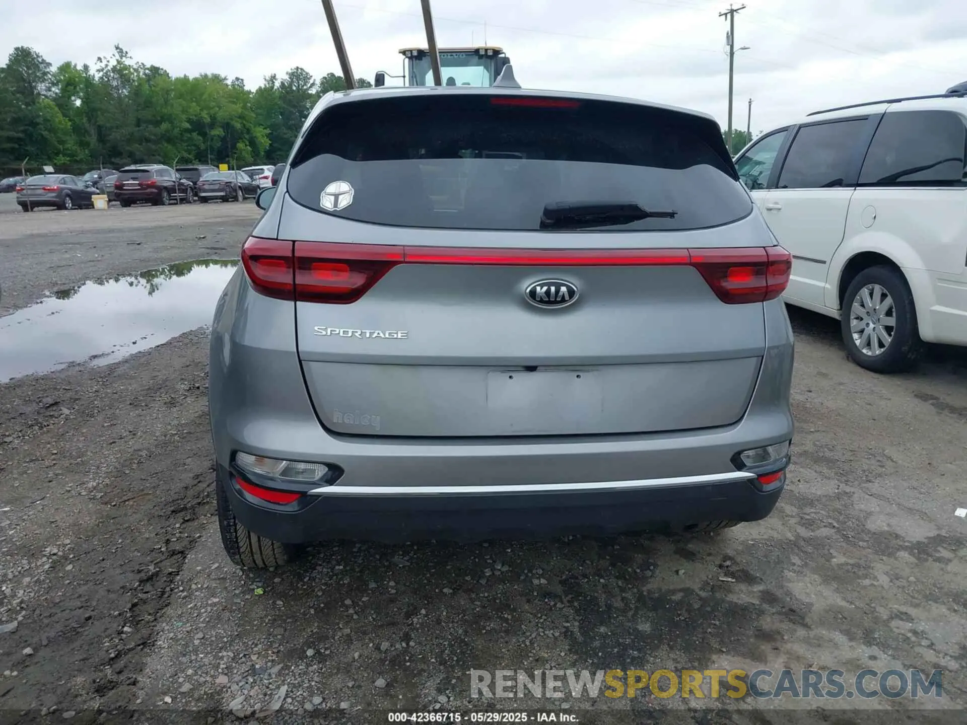 16 Photograph of a damaged car KNDPMCAC9N7017360 KIA SPORTAGE 2022