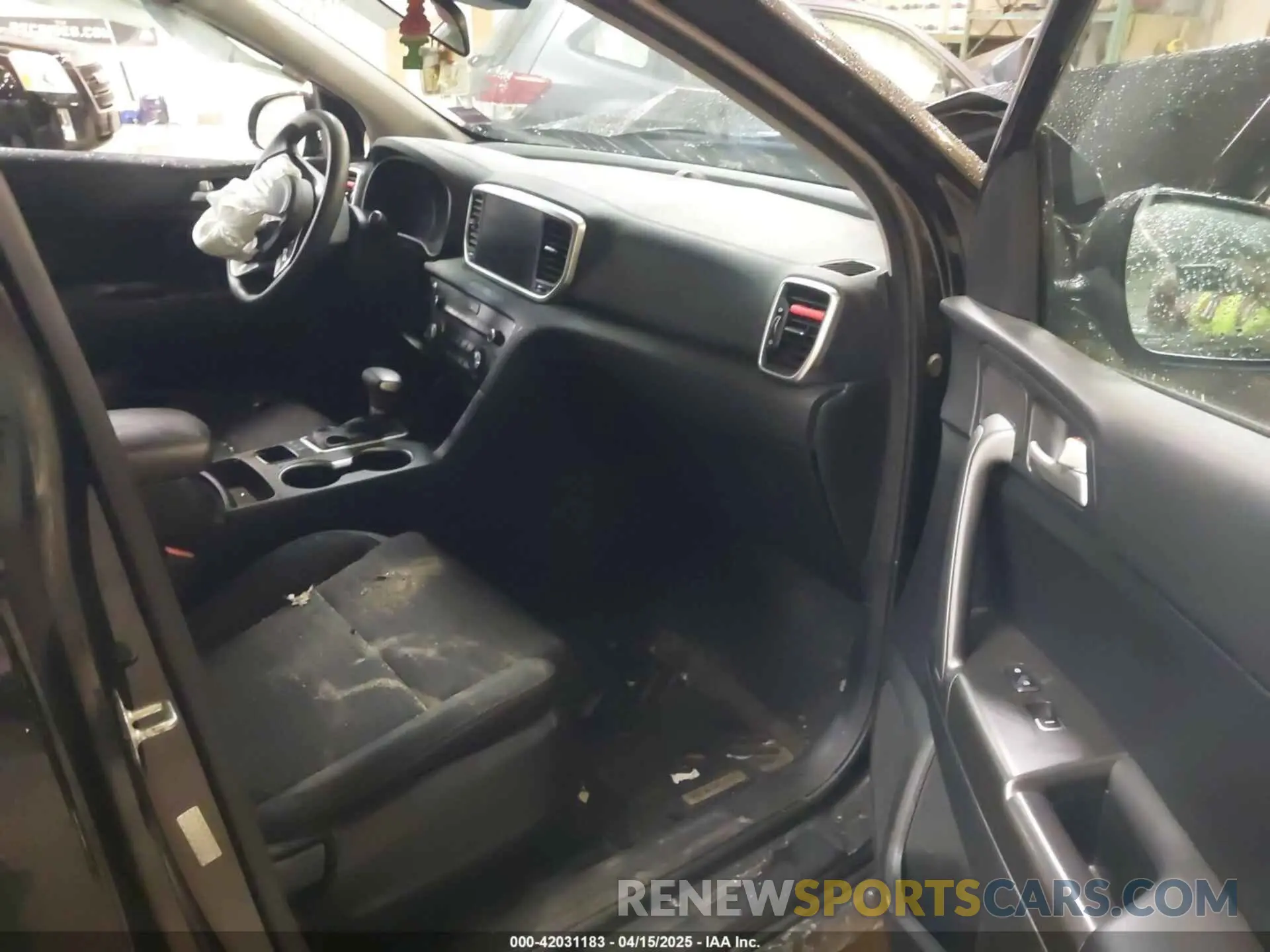 5 Photograph of a damaged car KNDPMCACXN7002186 KIA SPORTAGE 2022