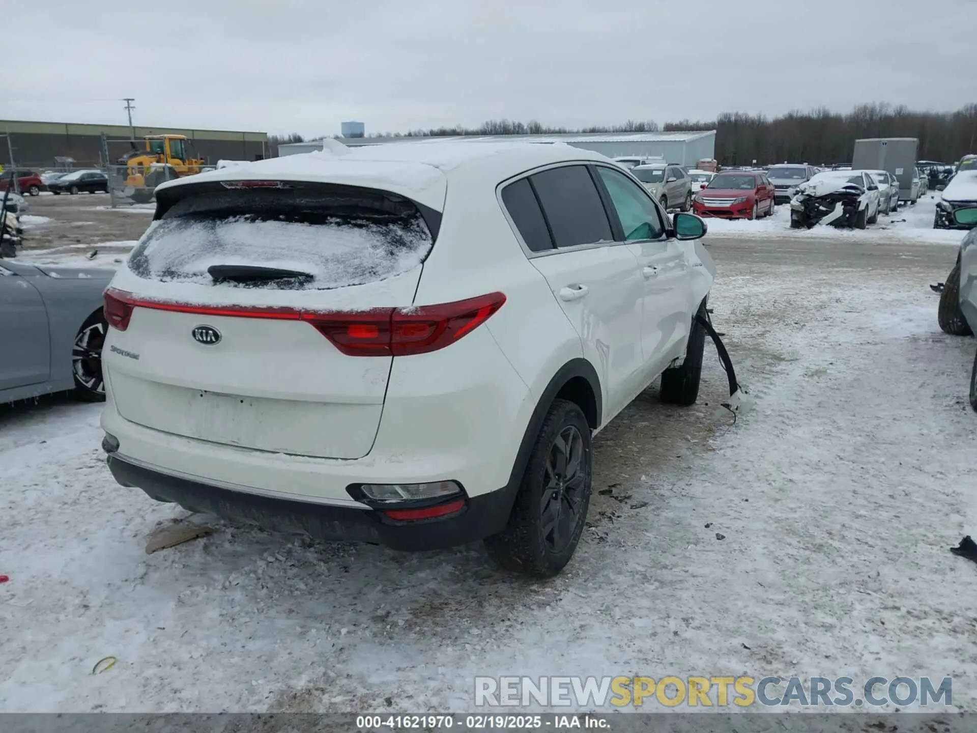 4 Photograph of a damaged car KNDPMCACXN7983264 KIA SPORTAGE 2022