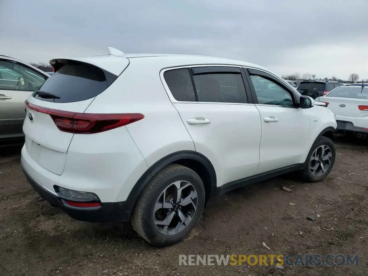 3 Photograph of a damaged car KNDPMCACXN7999691 KIA SPORTAGE 2022