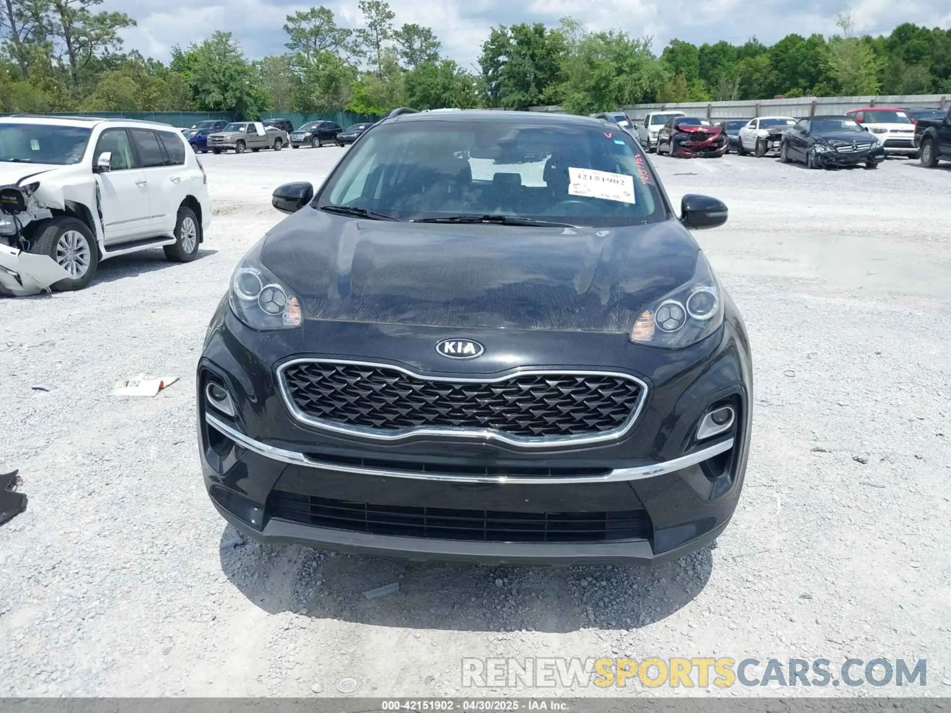 13 Photograph of a damaged car KNDPN3AC6N7007642 KIA SPORTAGE 2022