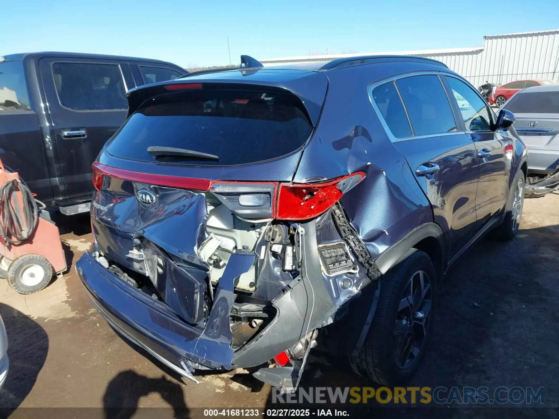 16 Photograph of a damaged car KNDPN3AC9N7990414 KIA SPORTAGE 2022