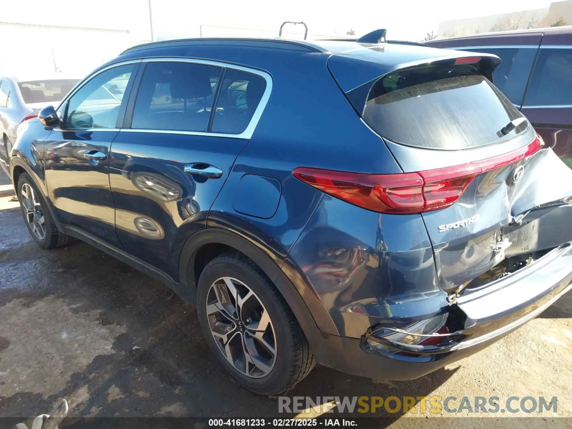 3 Photograph of a damaged car KNDPN3AC9N7990414 KIA SPORTAGE 2022
