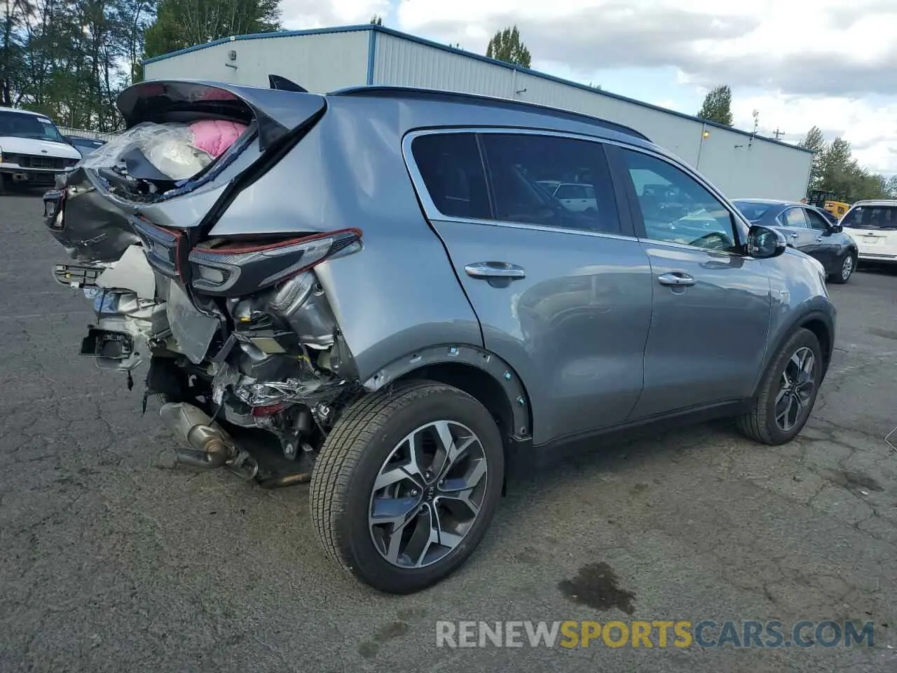 3 Photograph of a damaged car KNDPNCAC1N7987152 KIA SPORTAGE 2022