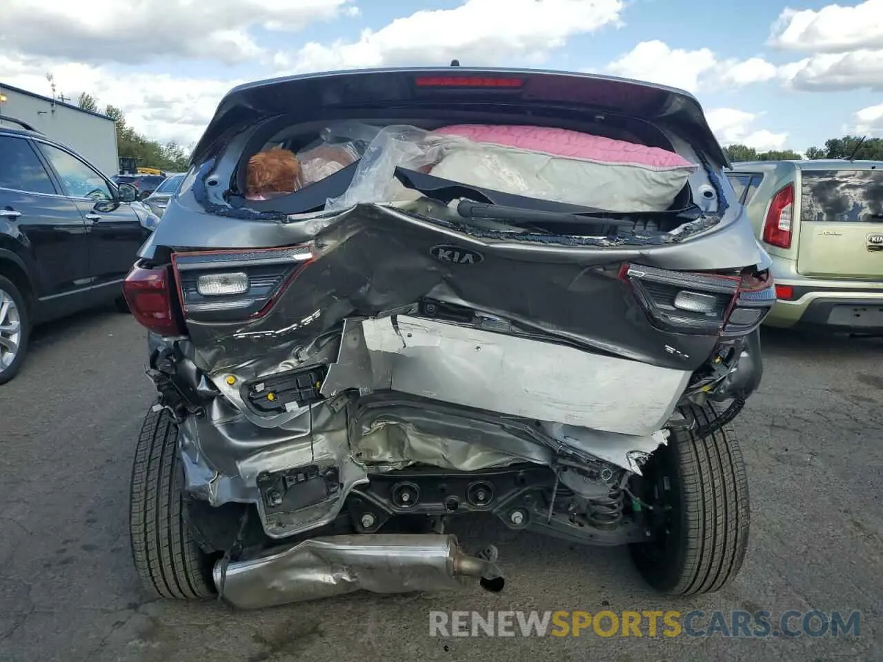 6 Photograph of a damaged car KNDPNCAC1N7987152 KIA SPORTAGE 2022