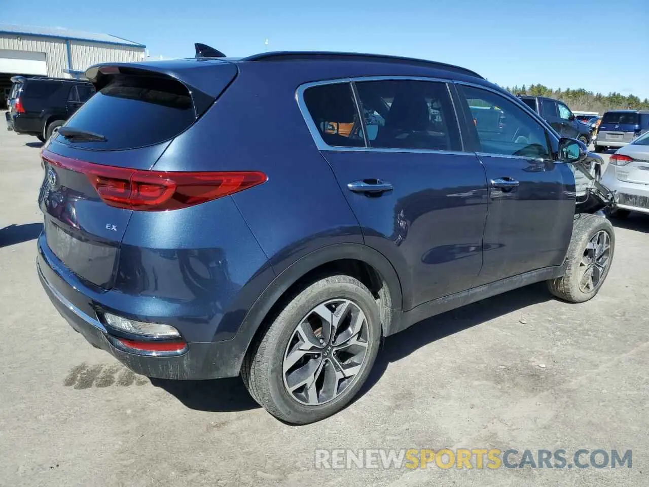 3 Photograph of a damaged car KNDPNCAC5N7002044 KIA SPORTAGE 2022