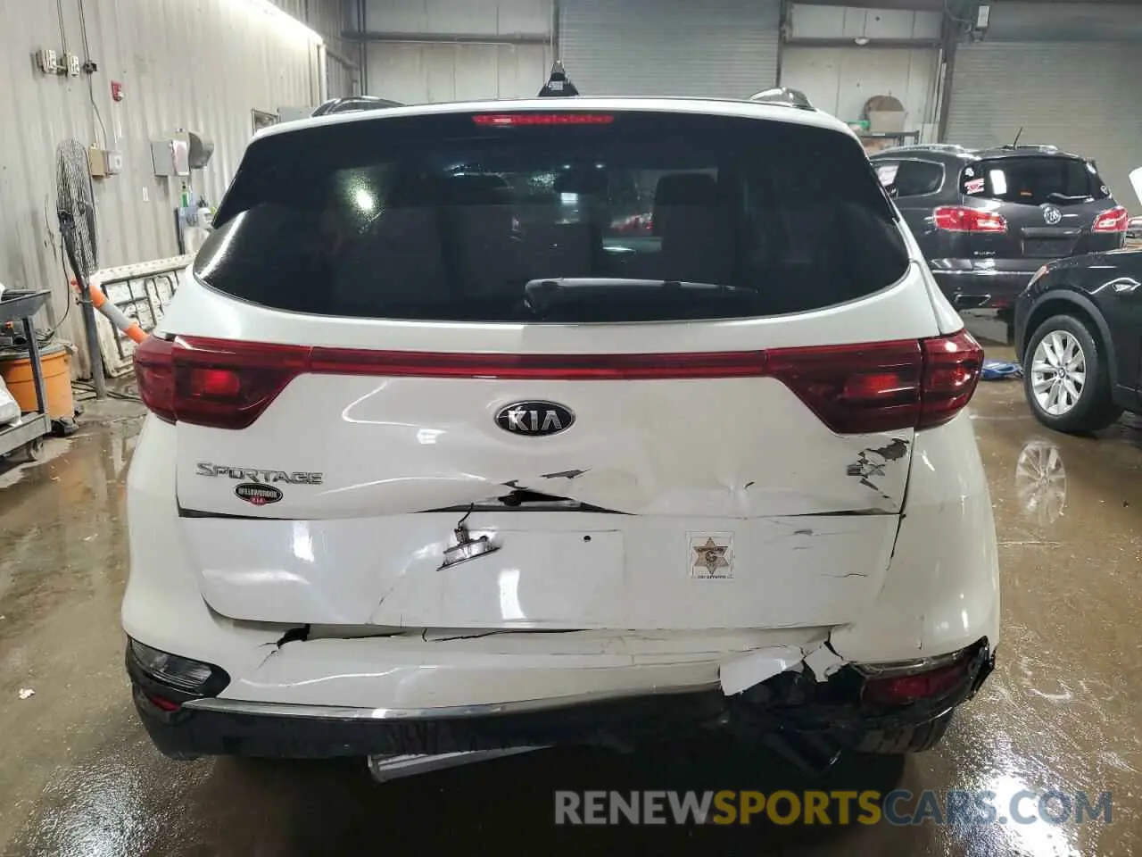 6 Photograph of a damaged car KNDPNCAC6N7954955 KIA SPORTAGE 2022