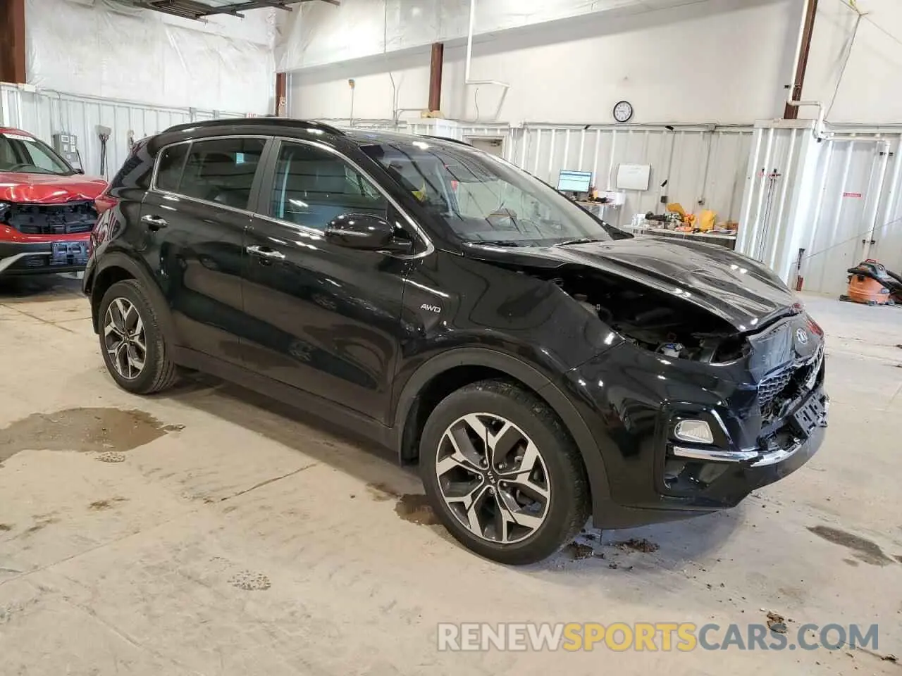 4 Photograph of a damaged car KNDPNCAC6N7983842 KIA SPORTAGE 2022