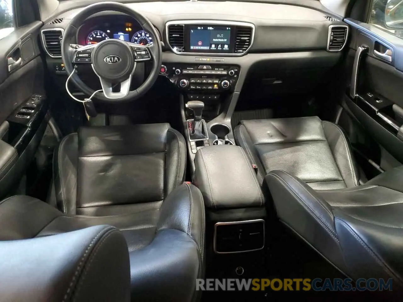 8 Photograph of a damaged car KNDPNCAC6N7983842 KIA SPORTAGE 2022