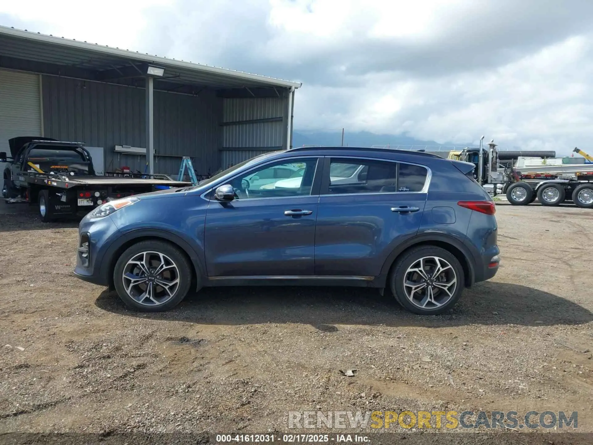 14 Photograph of a damaged car KNDPR3A62N7972836 KIA SPORTAGE 2022