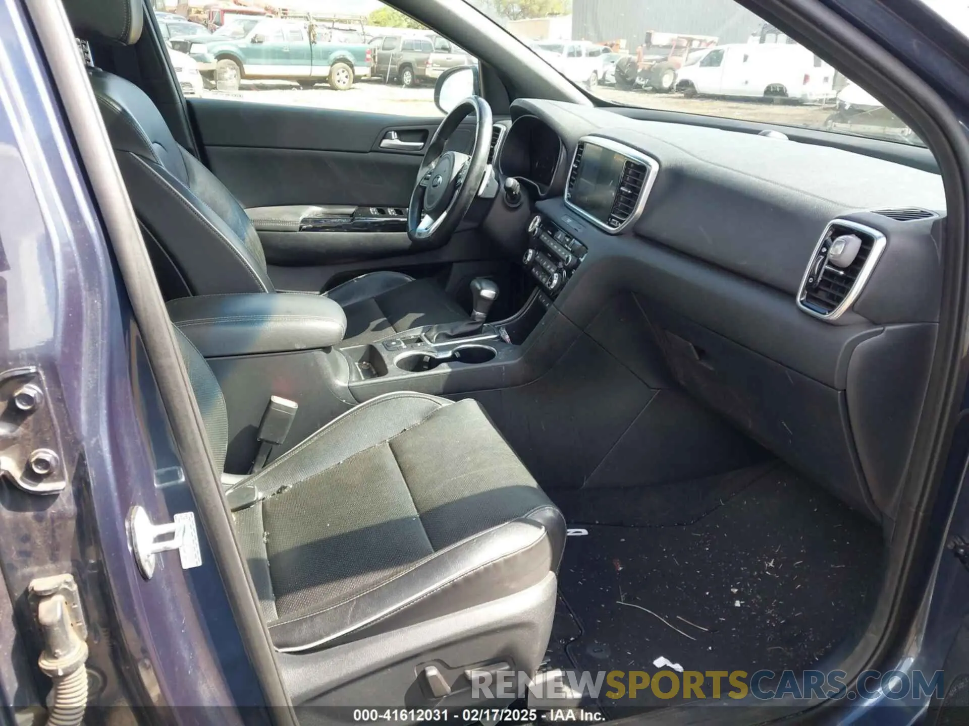 5 Photograph of a damaged car KNDPR3A62N7972836 KIA SPORTAGE 2022