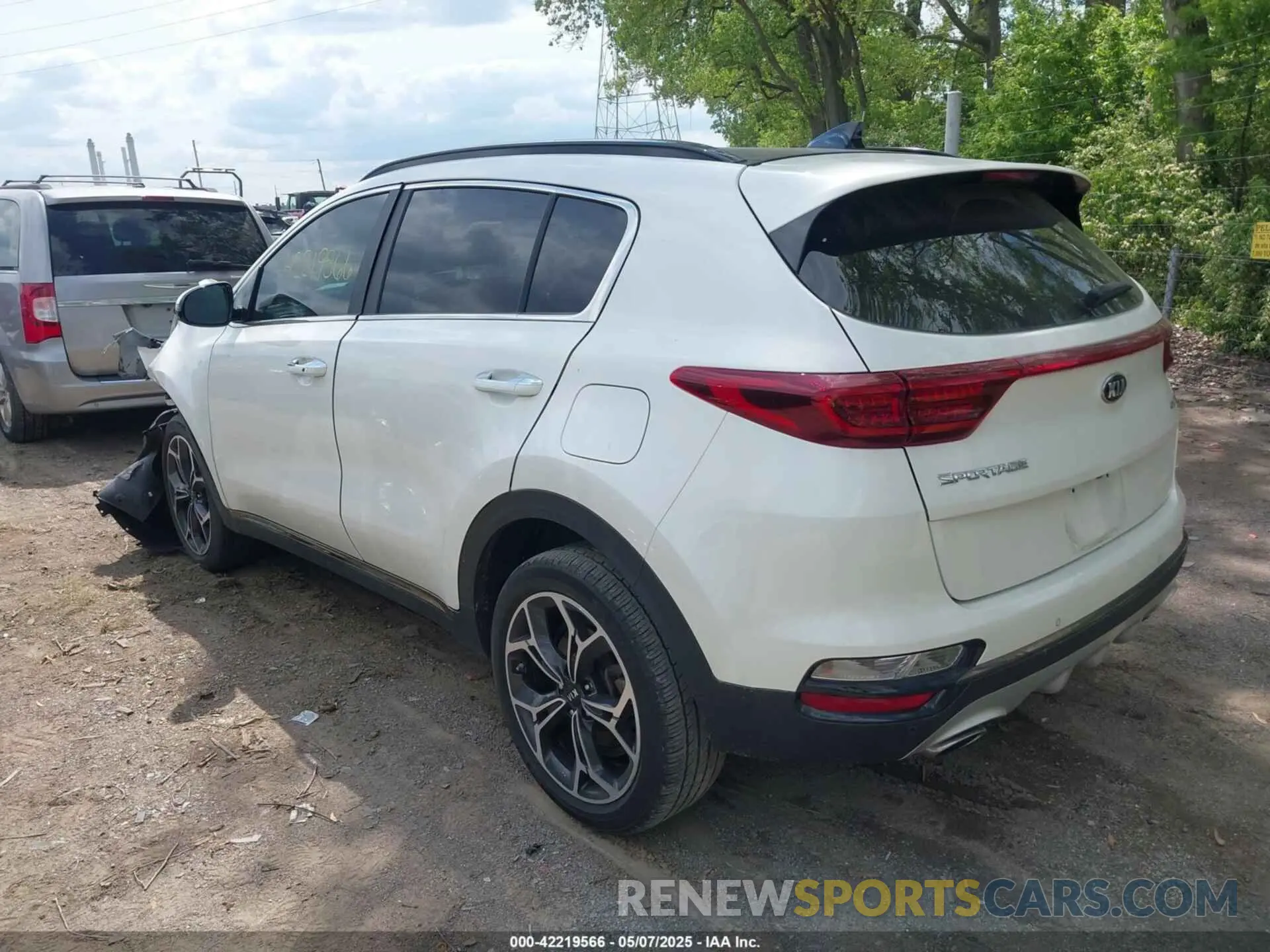 3 Photograph of a damaged car KNDPR3A65N7020221 KIA SPORTAGE 2022