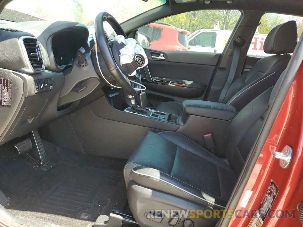 7 Photograph of a damaged car KNDPRCA68N7998082 KIA SPORTAGE 2022