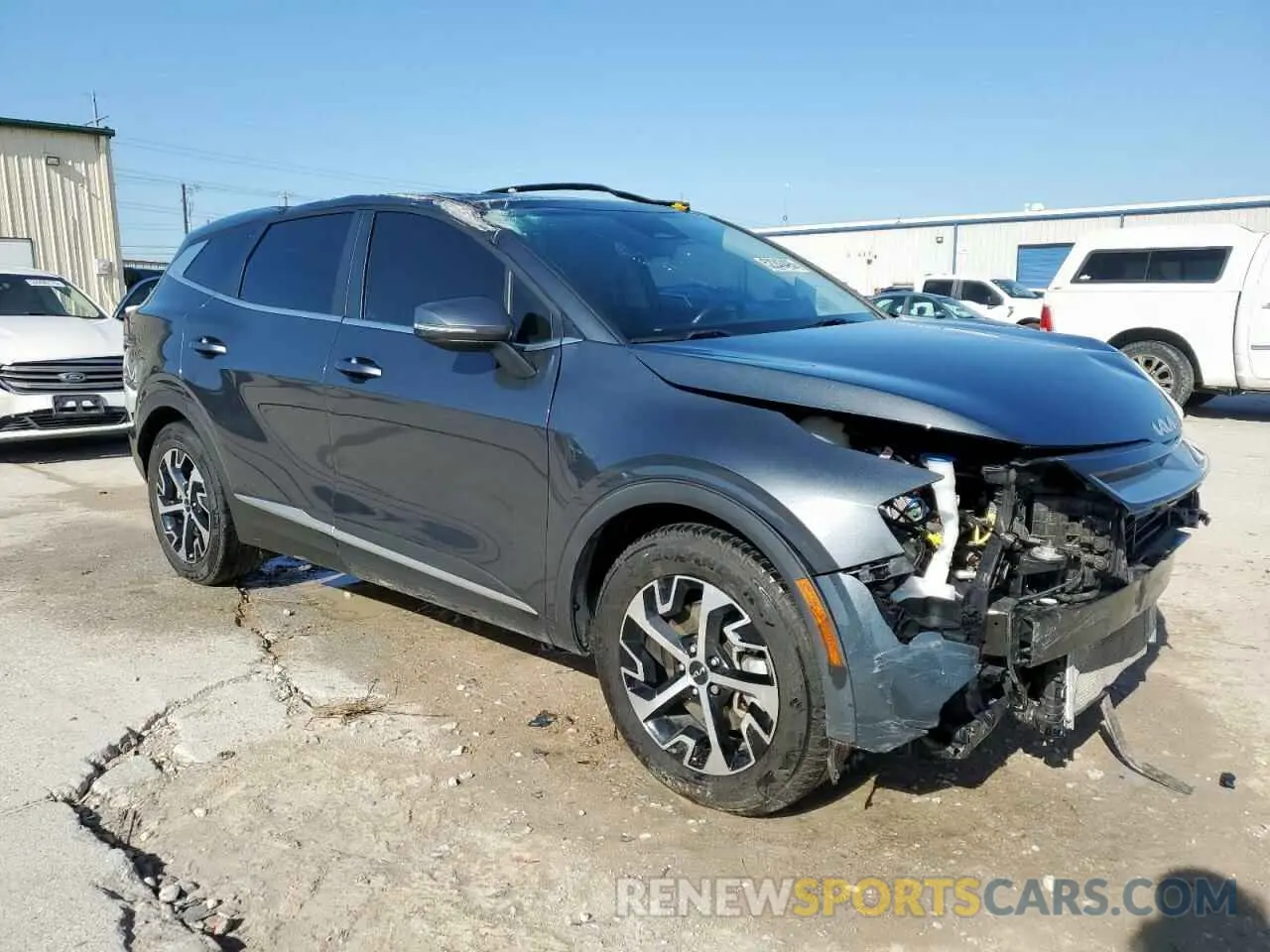 4 Photograph of a damaged car 5XYK33AF0PG026185 KIA SPORTAGE 2023
