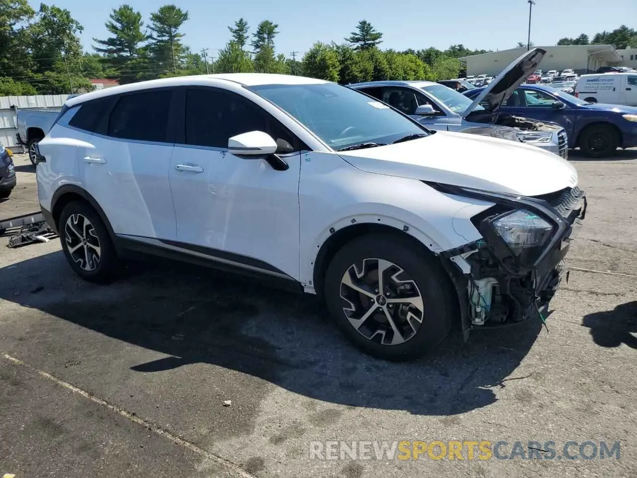 4 Photograph of a damaged car 5XYK33AF0PG028759 KIA SPORTAGE 2023