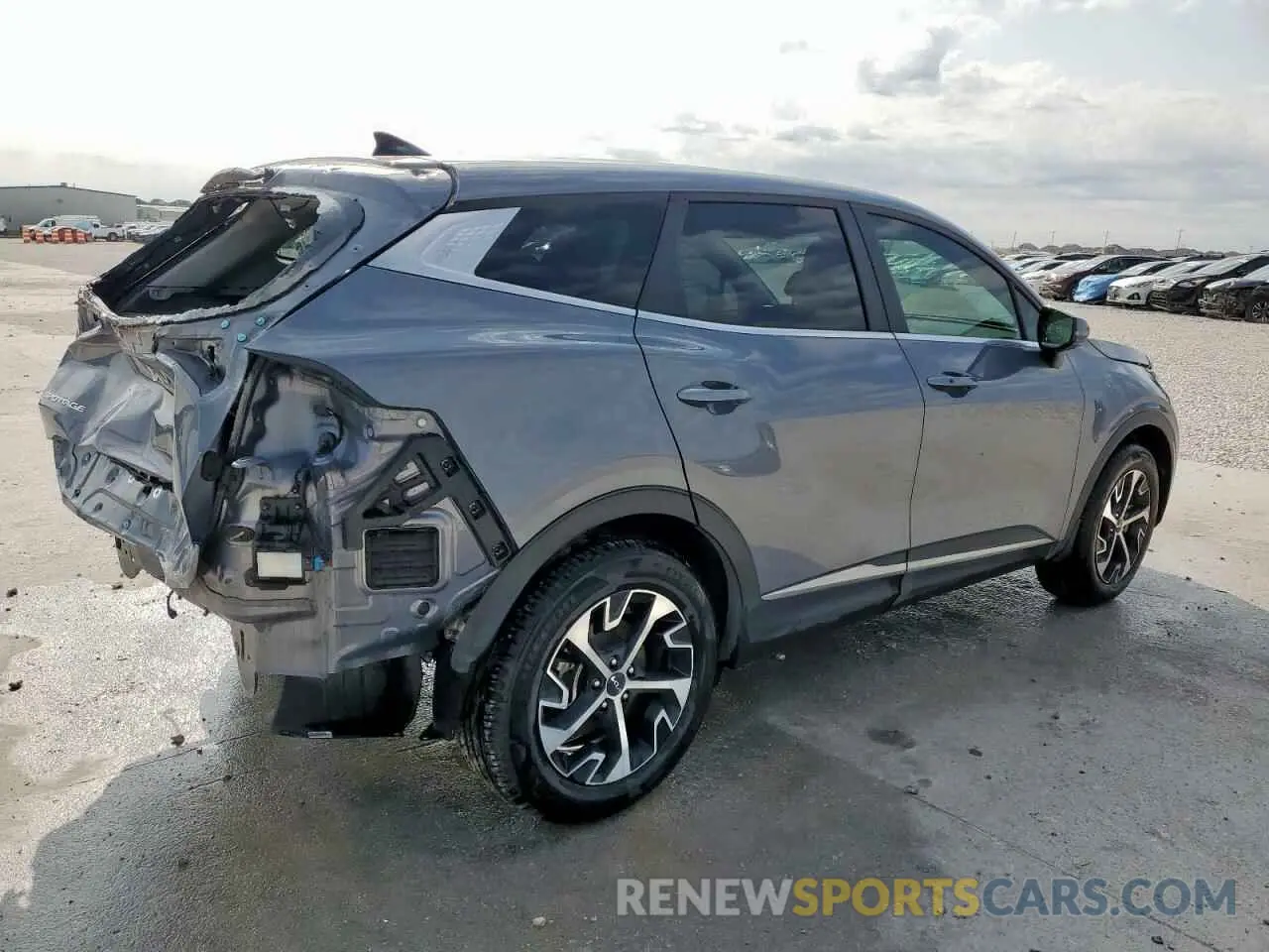 3 Photograph of a damaged car 5XYK33AF1PG096746 KIA SPORTAGE 2023