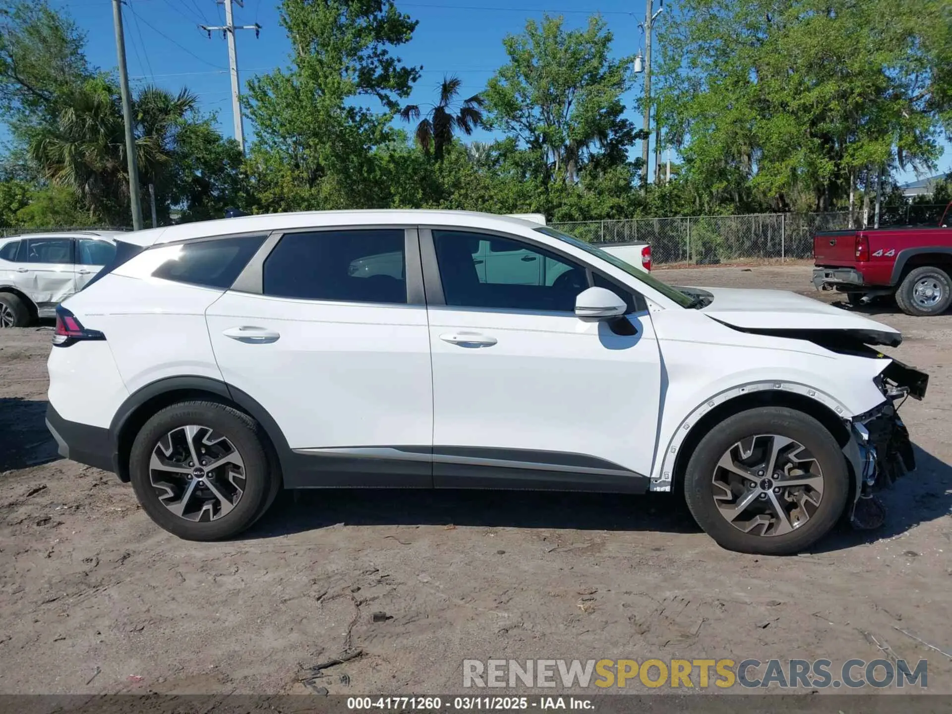 13 Photograph of a damaged car 5XYK33AF2PG123548 KIA SPORTAGE 2023