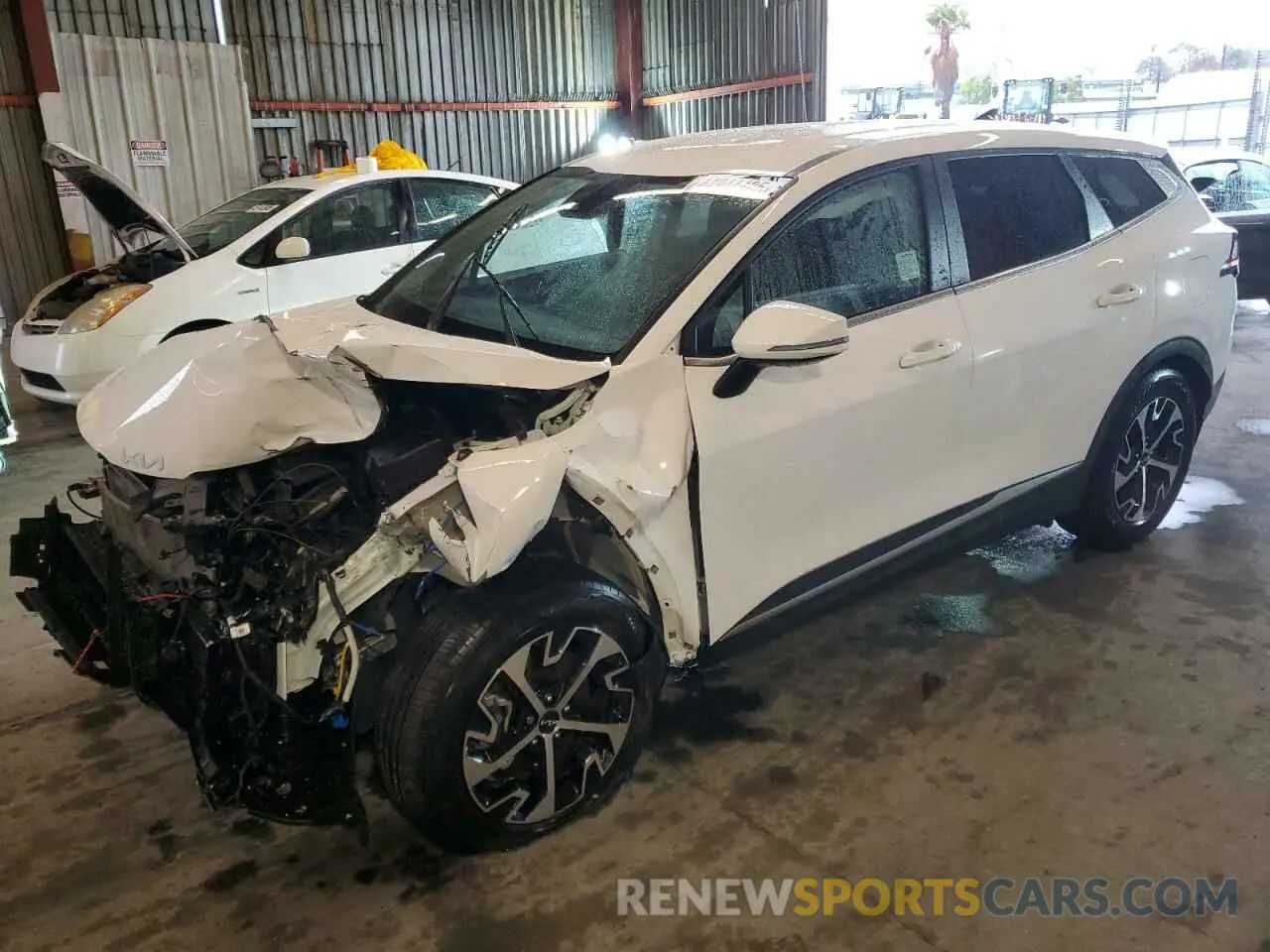 1 Photograph of a damaged car 5XYK33AF5PG022701 KIA SPORTAGE 2023