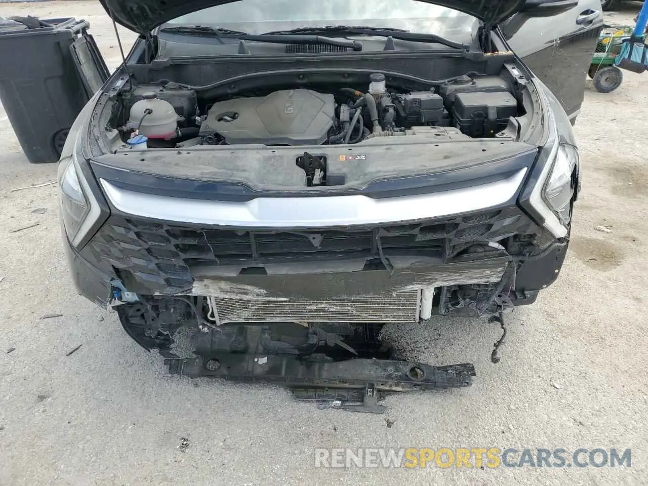 13 Photograph of a damaged car 5XYK33AF5PG037408 KIA SPORTAGE 2023