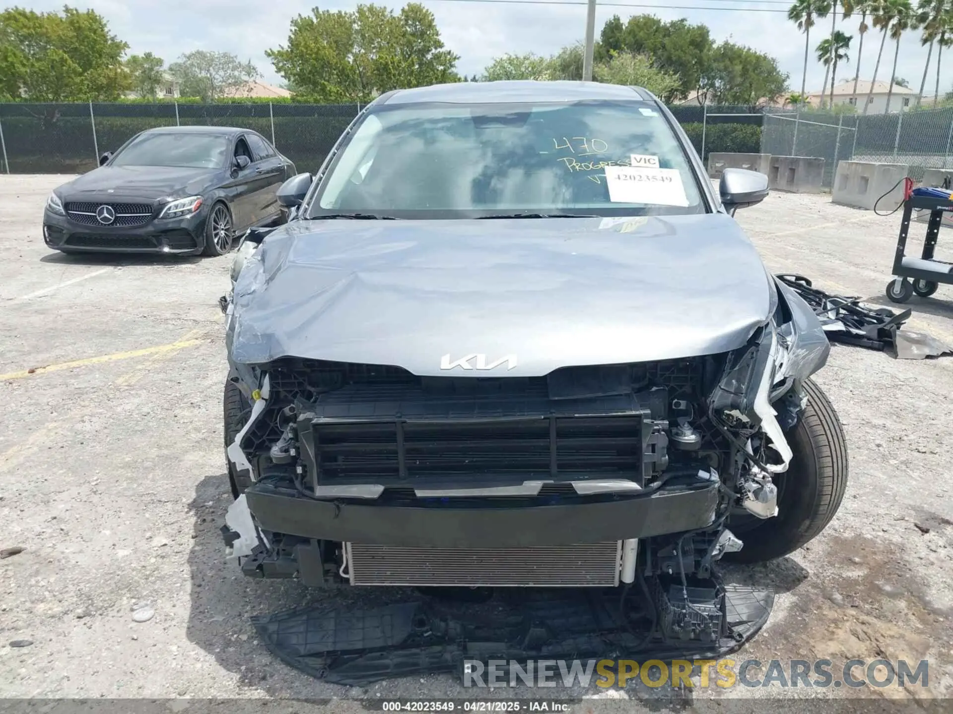 13 Photograph of a damaged car 5XYK33AF5PG044522 KIA SPORTAGE 2023