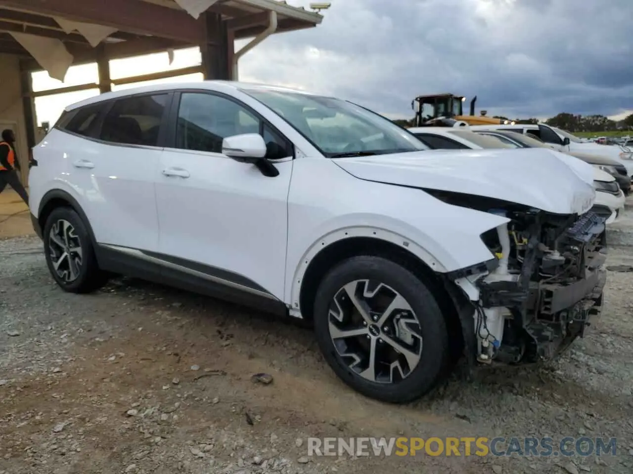 4 Photograph of a damaged car 5XYK33AF6PG043105 KIA SPORTAGE 2023