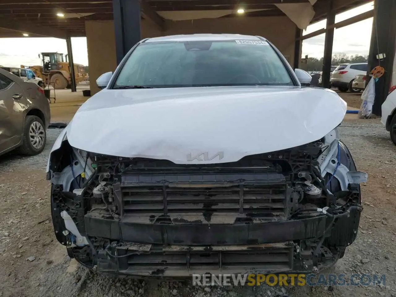 5 Photograph of a damaged car 5XYK33AF6PG043105 KIA SPORTAGE 2023